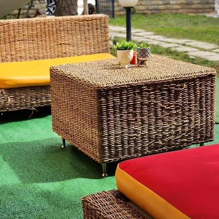 Breeze Apartments- *